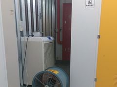 -安东易迷你仓自助寄存仓库(淞虹路店)