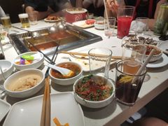 -海底捞火锅鲜切牛肉主题店(长寿路店)