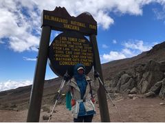 -乞力马扎罗山