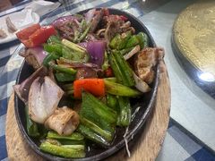 -洞密园美食城(富华路店)