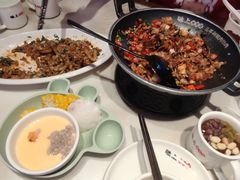 -味上湘菜馆(阿波罗店)