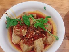 -诚铭记·虾仁汤包·成都小吃(融创店)