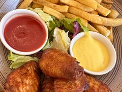 香炸鸡翅配薯条-Money Shops(愚园路店)