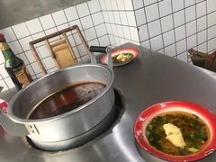 -咏勝锑锅麻辣烫(净居寺路总店)