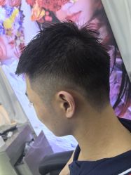 -藤野造型烫发染发