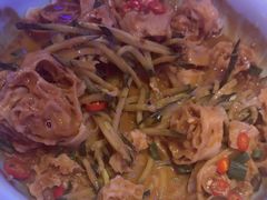 -山河屯铁锅炖(哈西站店)