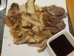 -马路边上·小海鲜烧烤(八一路店)