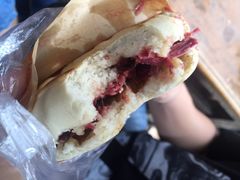 腊牛肉夹馍-杨天玉腊牛羊肉店