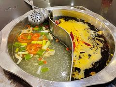 -重庆风光老灶火锅城(同德广场店)