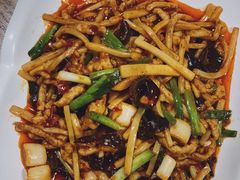 鱼香肉丝-老九巷川小馆(万松园店)