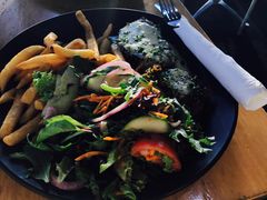 -12 Rocks Beach Bar Cafe