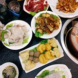 听说夏天就要一边开空调一边吃打边炉[得意]