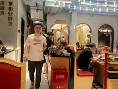 -廖掌柜·重庆鲜货火锅(上海首店)