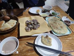 -蒙艾里民族传统菜蒙餐