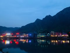 -百里峡七彩艺术小镇