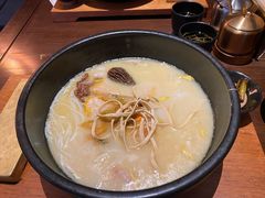-银米·云南传统过桥米线(双廊黑金冠店)