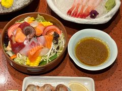 -小山日本料理(兴业太古汇店)