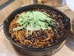 铁板辣味炸酱面-炒码先生·韩餐炸鸡披萨(西塔店)