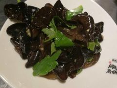 -龙巢盱眙龙虾·牛蛙·烧烤宵夜(八卦岭店)