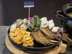 -一朵菌·野生菌探索家火锅(南亚店)