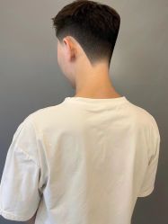 -海文先生国潮烫染男士理发馆