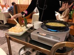 浓汤花胶鸡汤-维园悦谱·海派家常菜(乌鲁木齐南路店)