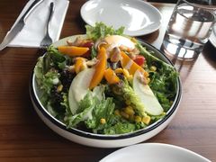 藜麦牛油果色拉-MARU玛露音乐餐厅(前滩世贸店)