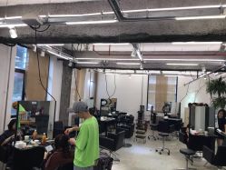 -Hair Co.一间沙龙