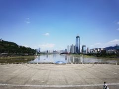 -中国宜宾·长江地标广场