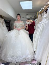 -NaNa婚纱礼服馆