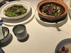 -八府香鸭·啫啫煲(华山路店)