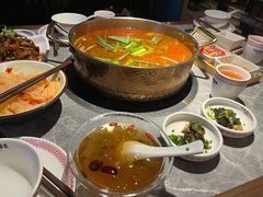 -野山舂·贵州现舂酸汤牛肉(民生路店)