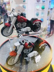 -乐高品牌旗舰店(人民广场店)