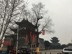 -巴陵广场