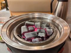 -围炉肉舍•炭烤活鳗•丹东海鲜烤肉(步行街店)