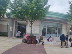 -喜茶(迪士尼小镇·平行宇宙店)