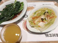 -老乡鸡(上海白玉兰广场店)