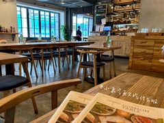 -Common Table · Brunch & Coffee