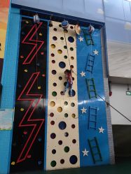 -爱丽丝奇幻乐园