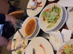 -WOLFGANG PUCK KITCHEN & BAR(迪士尼小镇店)