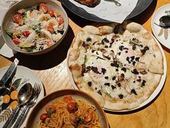 -JINNS锦时 steak&pizza(浸信会礼拜堂旧址店)