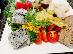 -上海虹桥西郊假日酒店