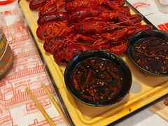 -肥肥虾庄·金牌油焖大虾(汉口城市广场店)