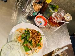 -Mrs Pho Bussorah Street(former Beach Road)