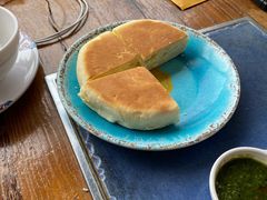 酸奶饼-蒙亨·手把肉·蒙古包文化主题餐厅(天恒广场店)