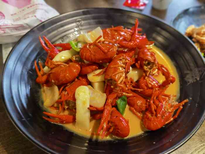 八面玲珑小龙虾烧烤(嘉行公路店)