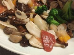 炒八珍菌-山外山菜馆(玉泉路店)
