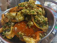 -凤凰路何眼镜香辣蟹(花果园店)