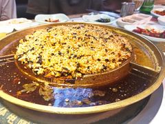 手抓金枪鱼虾籽饭-猪啊牛呀羊啊铜盘烤肉(正大广场店)