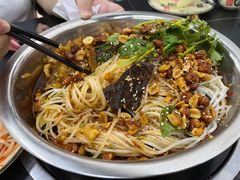 -周良天山牛杂城(天山路总店)